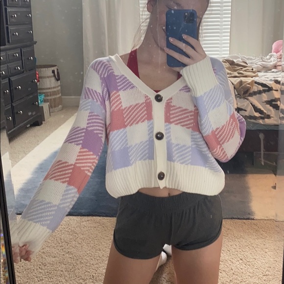Forever 21 Sweaters - NWT- Forever 21 Sweater